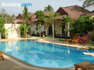 Apartamento con piscina en Khao Lak