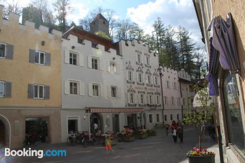 Praktische Ferienwohnung in Bruneck. Heizung und Internet