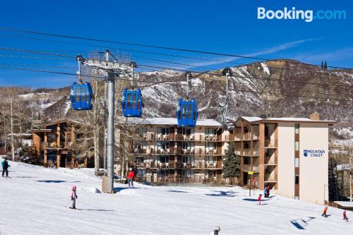 Apartamento com Wi-fi, numa posição central de Snowmass Village