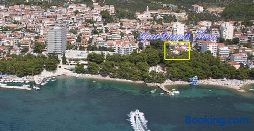 Pequeno apartamento de un dormitório em Makarska