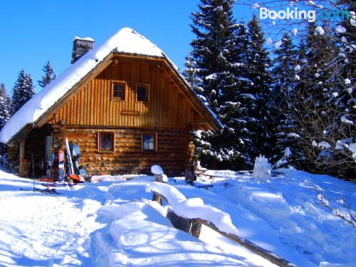 Confortável apartamento em Bad Sankt Leonhard im Lavanttal, perfeito para grupos