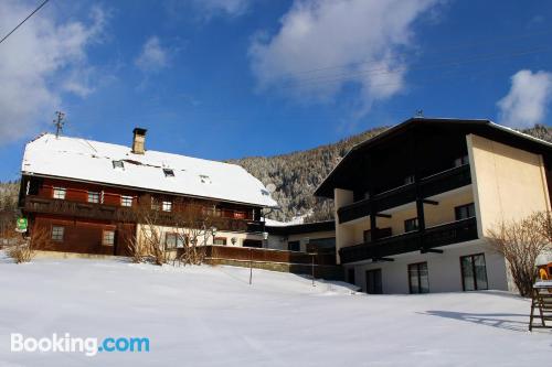 Apartamento con terraza en buena ubicación de Gnesau