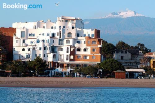 Piccolo appartamento 2 persone in posizione incredibile di Giardini Naxos