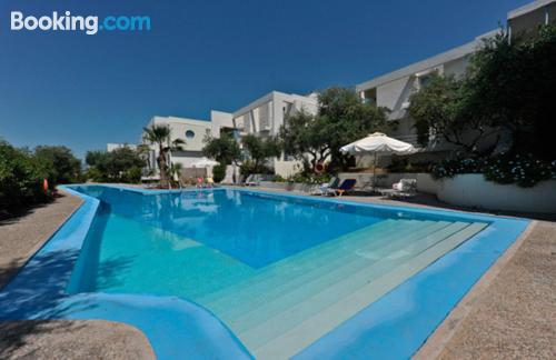 Apartamento bonito con piscina