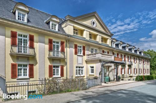 Apartamento em Bad Brambach. Terraço e piscina