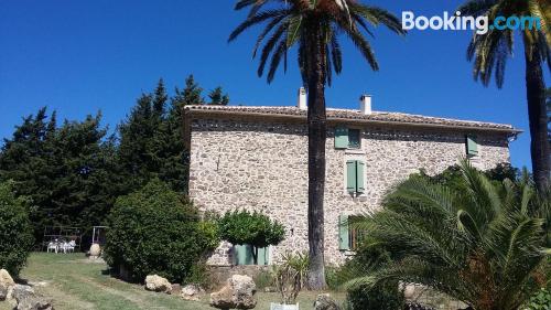 Appartement avec terrasse. À Roquebrune-sur-Argens