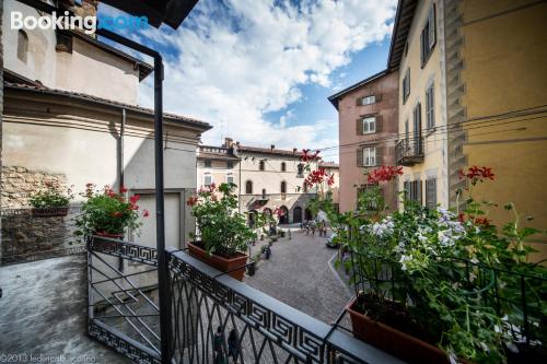 Appartamento con Wifi e terrazza. Bergamo è in attesa!