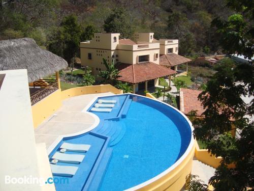 Apartamento para 5 ou mais em Santa Cruz Huatulco. Com terraço!