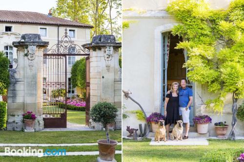 Ferienwohnung mit pool und Balkon. Für Familien