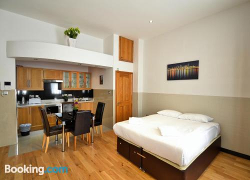 Aconchegante apartamento em Londres. Internet!