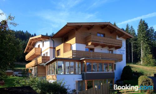 Appartement met twee slaapkamers in Sankt Johann in Tirol. Perfect voor groepen