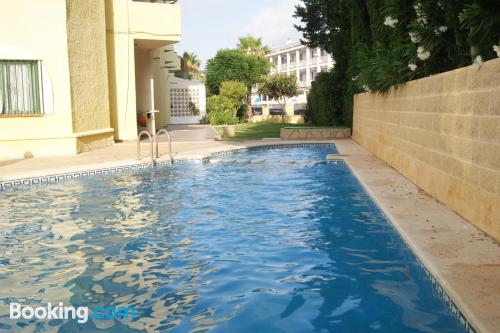 Apartamento con piscina. ¡Pet friendly!