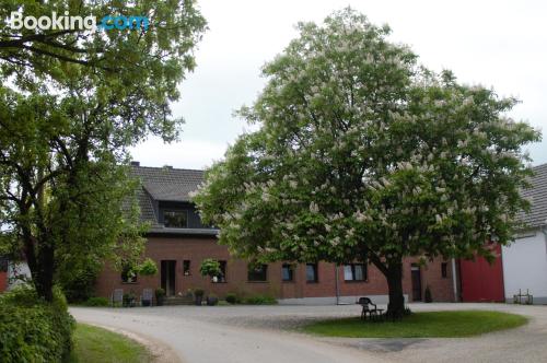 App met 2 kamers in Huertgenwald. Verwarming en Wifi