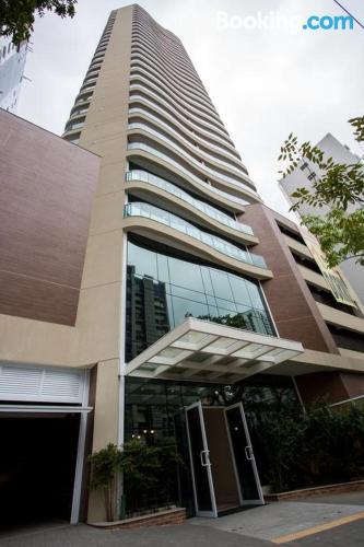 Appartement à Santos. Avec l'air concdetionné!