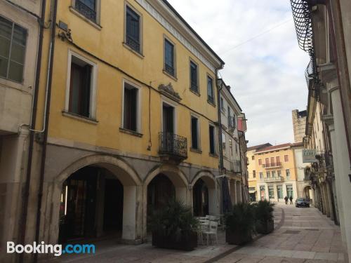 Cómodo apartamento en zona centro ¡Con terraza!