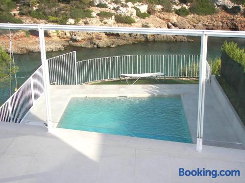 Apartamento de 190m2 em Cala en Blanes. Piscina!