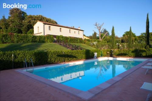 Riparbella per voi! Piscina e condizionatore