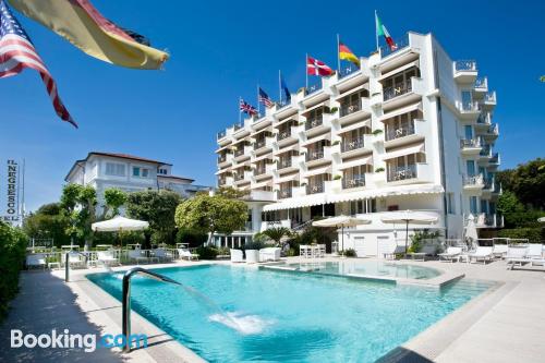 Appartement avec piscine. Idéal pour une personne