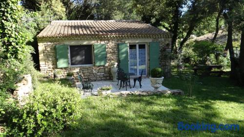 Appartement avec terrasse. Adapté pour les chiens