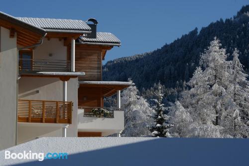 Ziano di Fiemme à vos pieds. Terrasse!