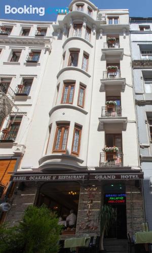 Aconchegante apartamento para duas pessoas em Istambul