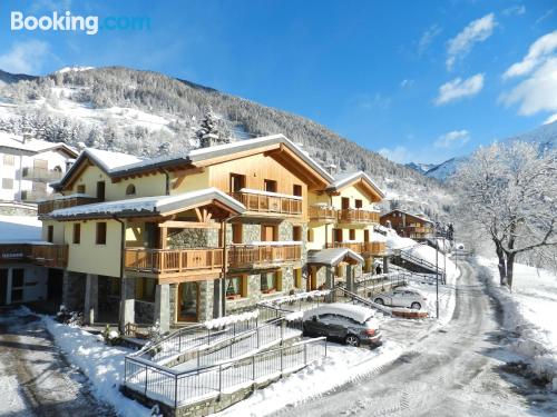 Pratique appartement à Ponte Di Legno. Avec terrasse!