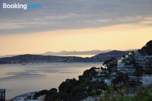 Appartement avec Wifi et terrasse. 263m2!