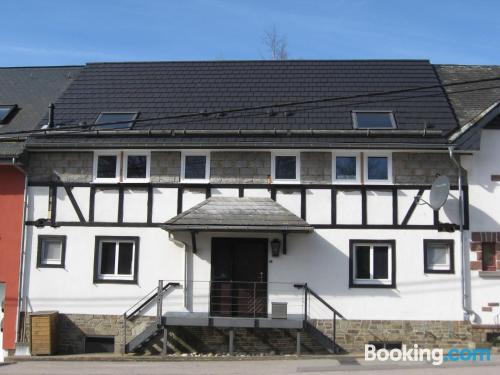 Prático apartamento perto de todas as atrações em Büllingen