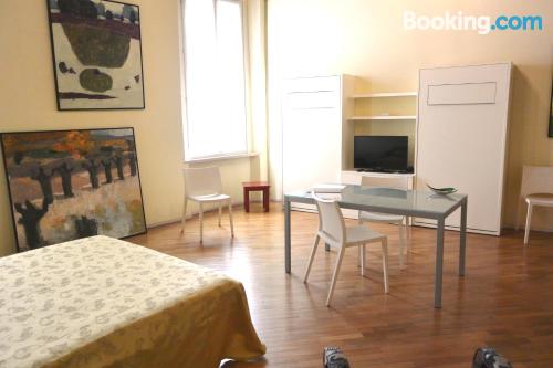One bedroom apartment in Mantova. Air!