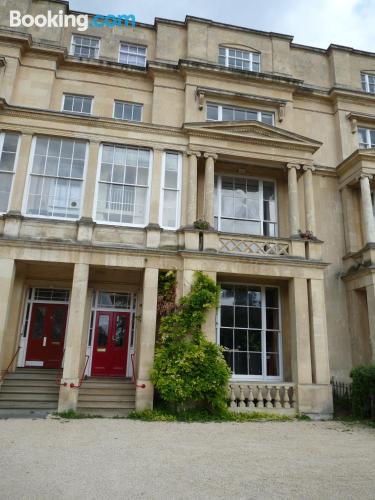 1 bedroom apartment in Cheltenham with heating