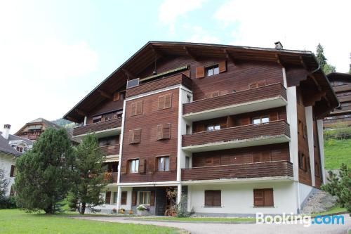 Appartement avec terrasse. Chateau-d'Oex est votre