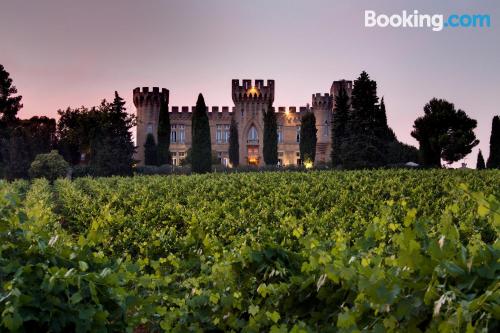 Châteauneuf-du-Pape à vos pieds. Pour couples