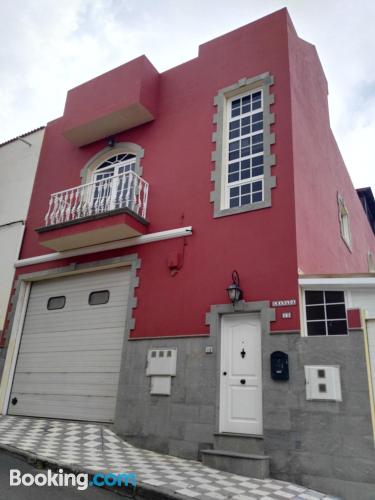 Appartement pour deux personnes. Terrasse et Internet!