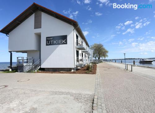 Appartement avec terrasse pour deux personnes.