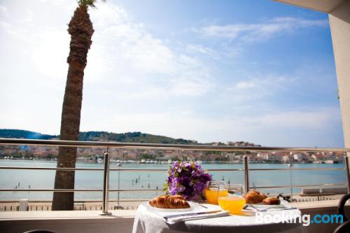 Ferienwohnung mit Balkon. In Trogir