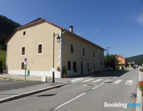 Appartement dans la meilleure position. Terrasse et Wifi!