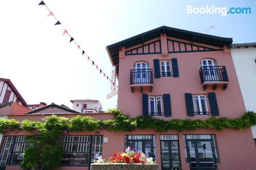 Petit appartement deux personnes. Saint-Jean-de-Luz à vos pieds