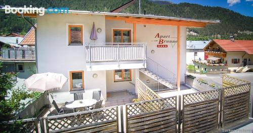 Espacioso apartamento en Ried im Oberinntal con terraza