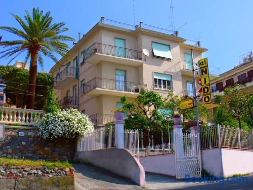 Apartamento con terraza en Varazze