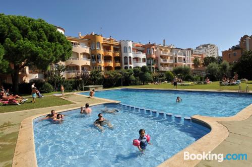 Apartamento de 42m2 en Empuriabrava con internet y terraza