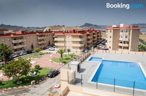 Amplio apartamento de dos dormitorios en La Manga del Mar Menor