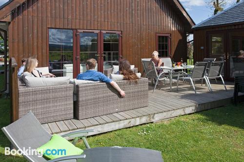 Groot appartement a Stirling. Met terras!