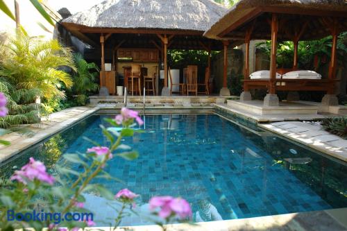 Apartamento en Sanur con piscina