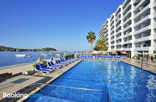 Central apartment with terrace and pool