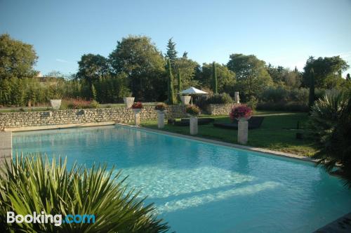 Saint-Rémy-de-Provence est votre! Terrasse!