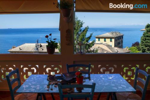 App met terras. Camogli is votrer!