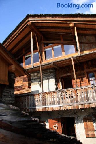 Pratique appartement 2 personnes dans une excellente position de Sainte-Foy-Tarentaise