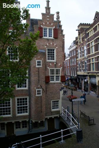 Appartement met 2-kamer in Delft. Verwarming en Wifi