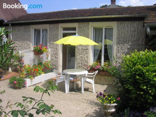 Pequeno apartamento, no centro de Arromanches-les-bains