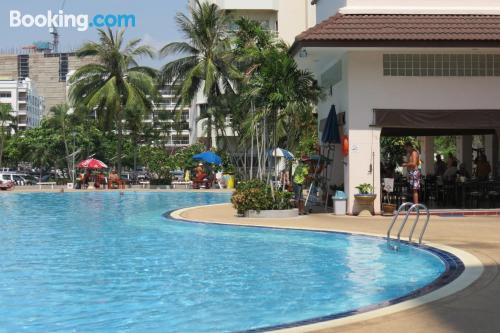 Apartamento com piscina em Pattaya South